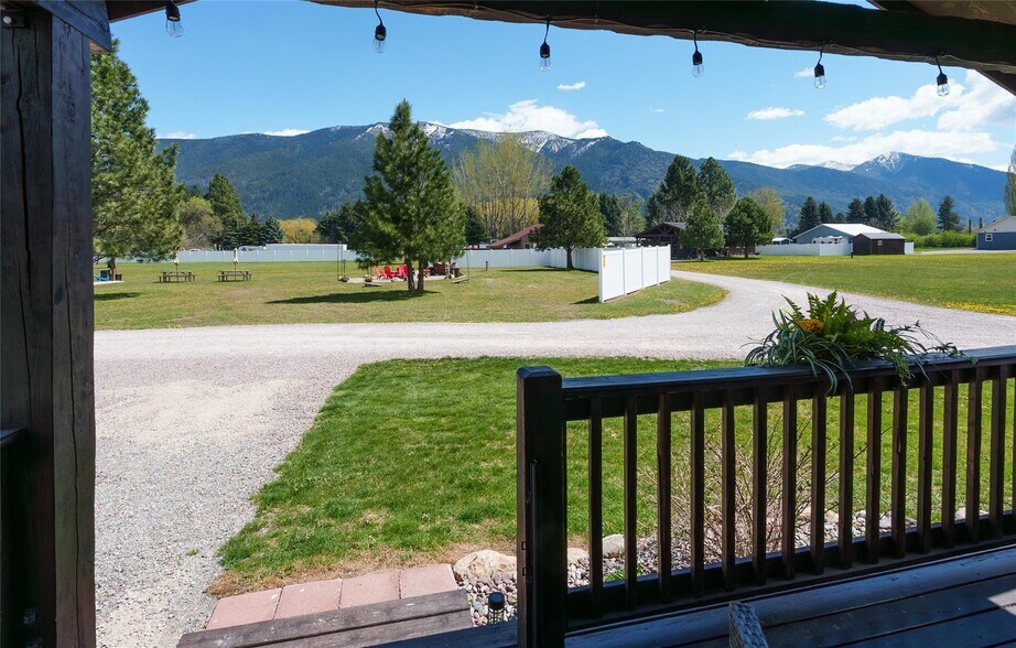 More Photos Of 1040 Roost Way, Columbia Falls Specialty For Sale