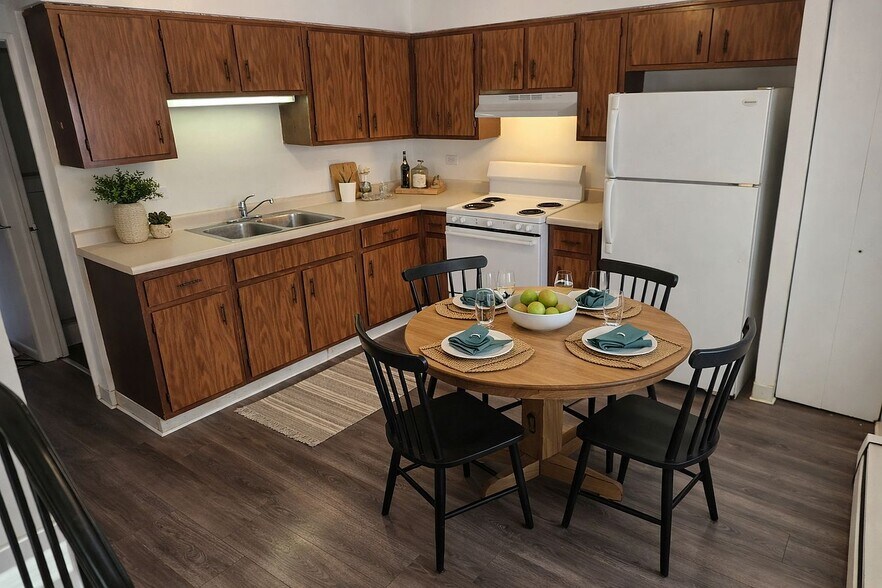 More Photos Of 101 Nicholson St, Joliet Apartments For Sale