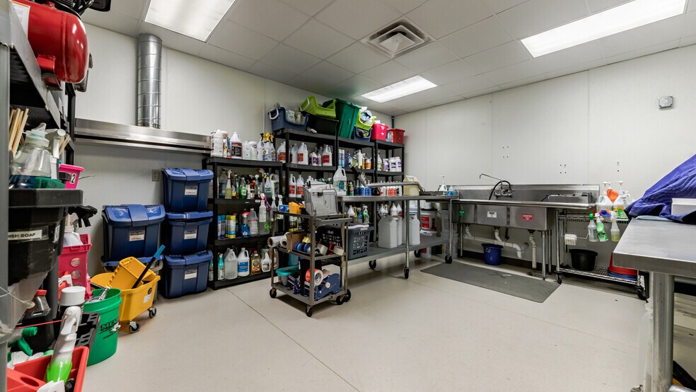 More Photos Of 2871 Jolly Rd, Okemos Food Processing For Sale