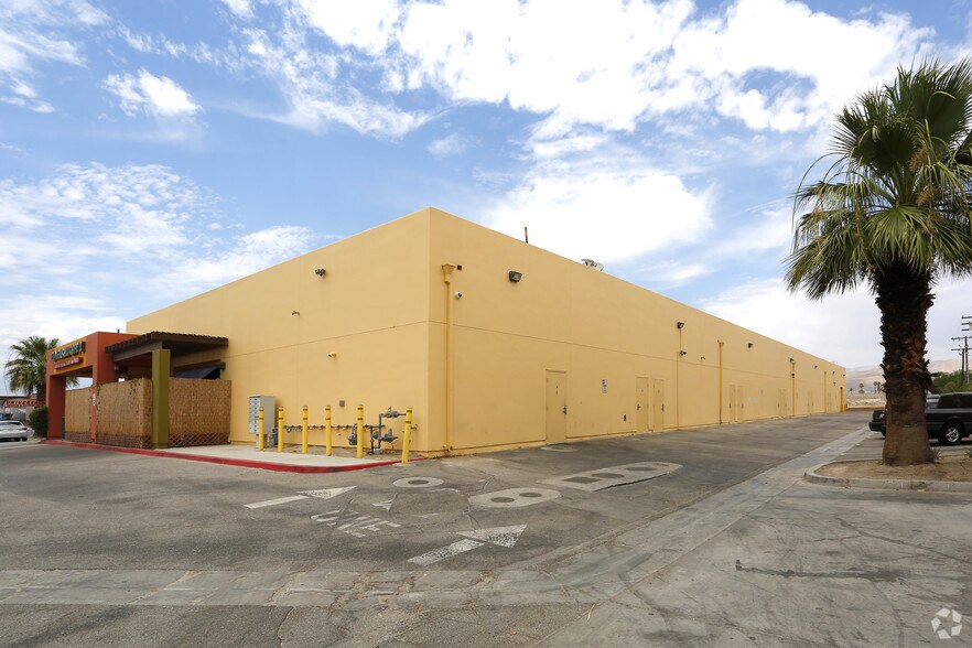 More Photos Of 43430 Monroe St, Indio Storefront For Lease