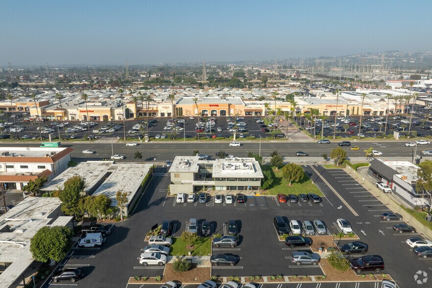 More Photos Of 1500 E Katella Ave, Orange Medical For Sale