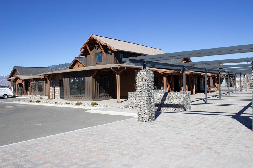 More Photos Of 1044 Inglewood Dr, Fernley Unknown For Lease