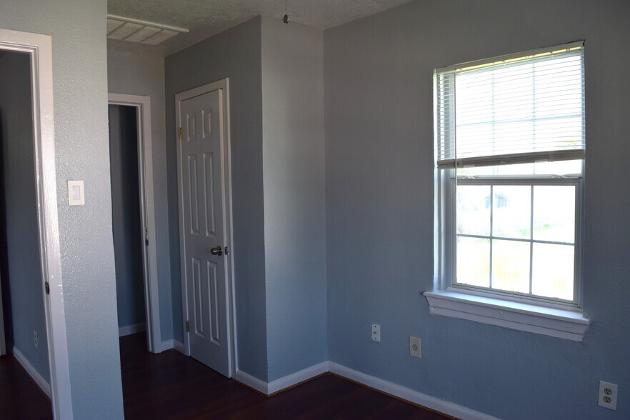 More Photos Of 904 Beverly Ave, Pasadena Apartments For Sale