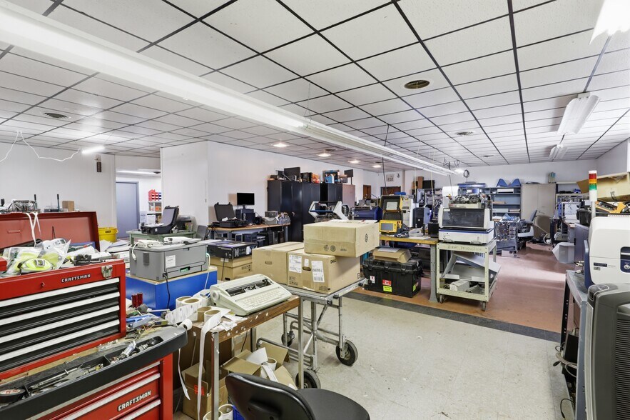 More Photos Of 6614 Lincoln Ave, Lockport Restaurant For Sale