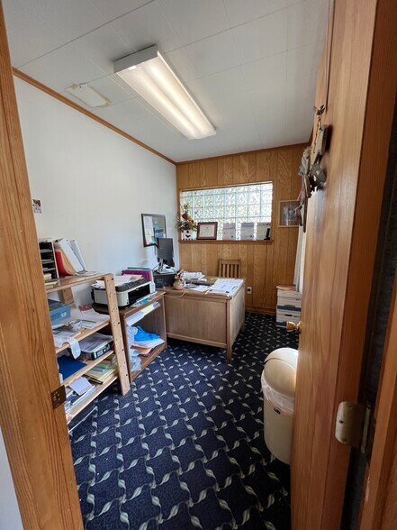 More Photos Of 10501 Station St, North Huntingdon Loft Creative Space For Sale