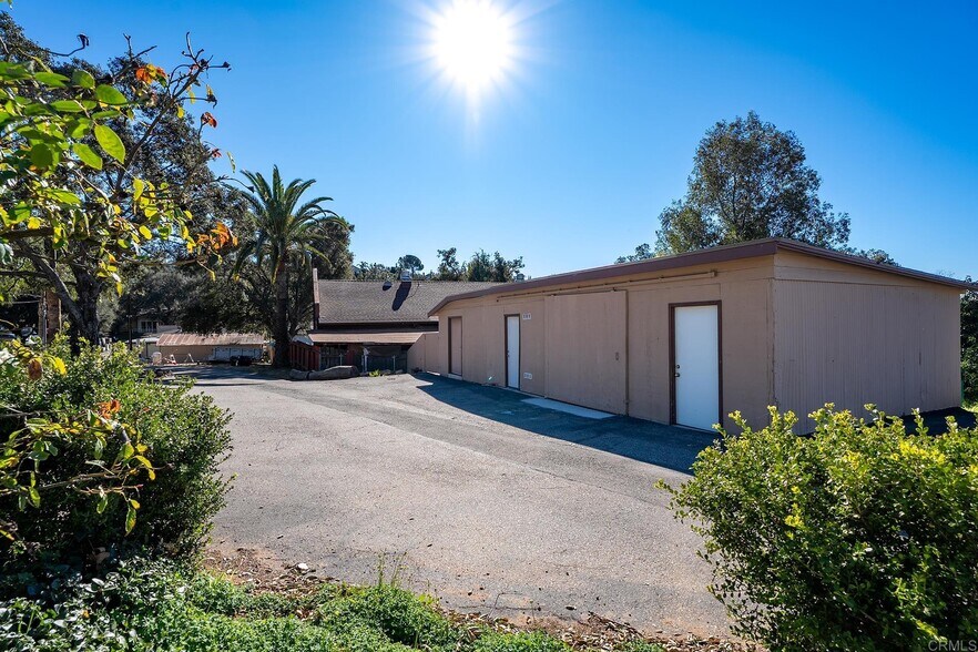 More Photos Of 2560-2566 Alpine Blvd, Alpine Office For Sale