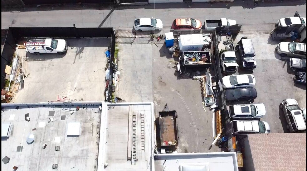 More Photos Of 1505-1507 S Oxnard Blvd, Oxnard Freestanding For Sale