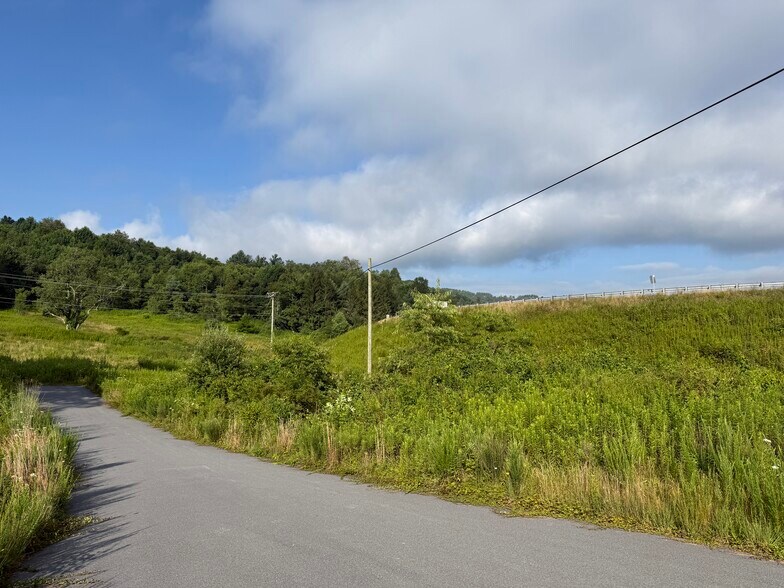 More Photos Of TBD Deep Gap Drive, Deep Gap Land For Sale