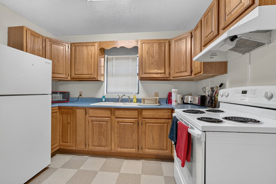 More Photos Of 505 Bub Hayner Rd, Karnack Apartments For Sale