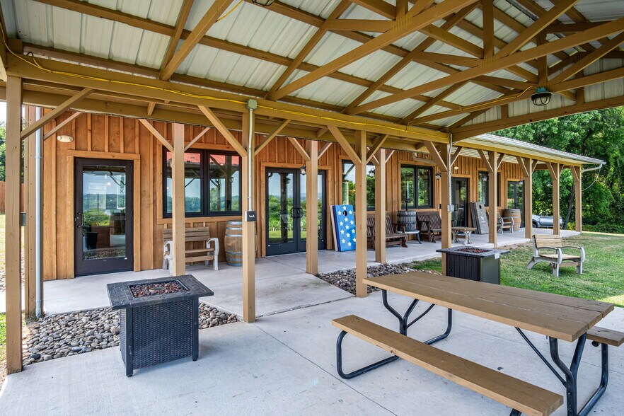 More Photos Of 3 Orchard Rd, Liverpool Winery Vineyard For Sale