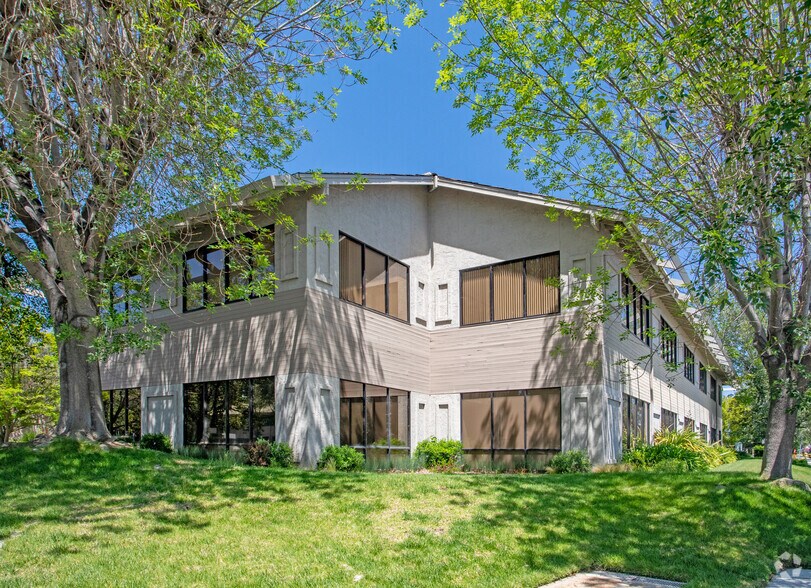 More Photos Of 20195 Stevens Creek Blvd, Cupertino Office For Lease