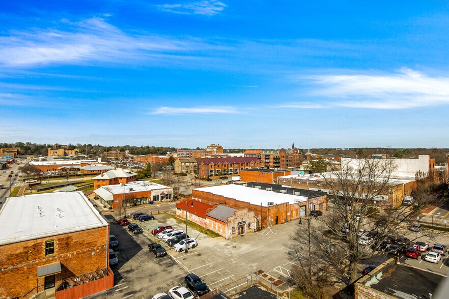 More Photos Of 230 Donaldson St, Fayetteville Office For Lease