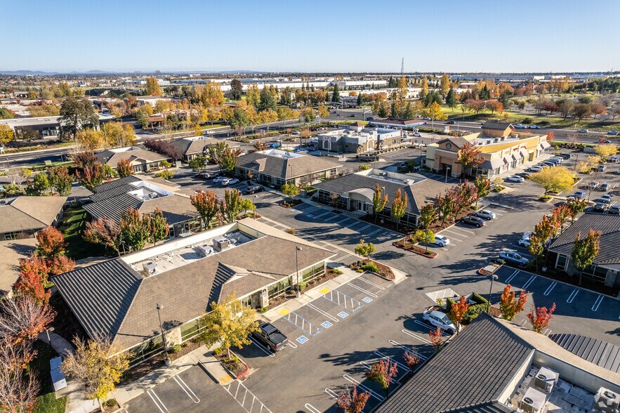 More Photos Of 1406 Blue Oaks Blvd, Roseville Medical For Lease