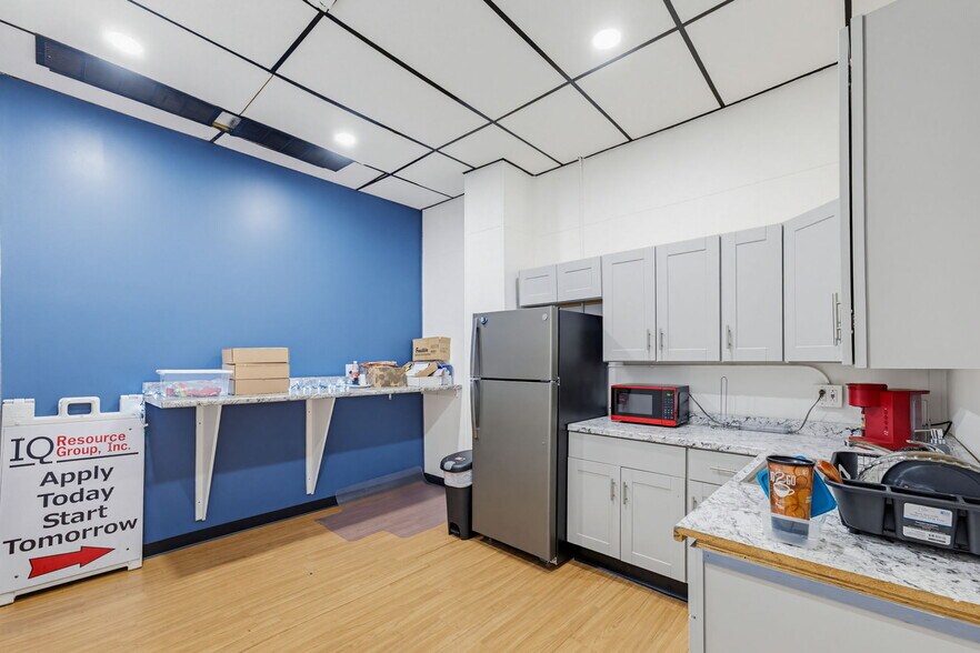 More Photos Of 309-313 W Milwaukee St, Janesville Apartments For Sale