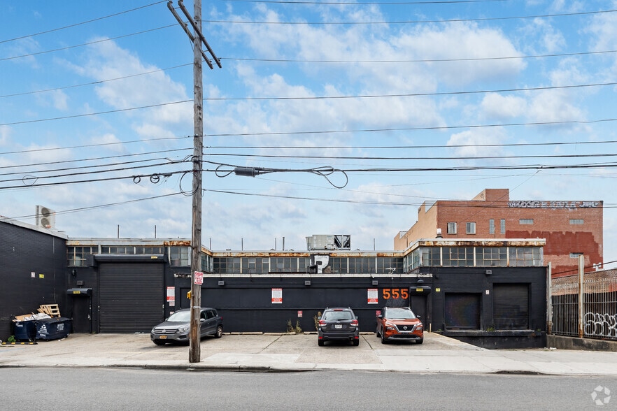 More Photos Of 555 Johnson Ave, Brooklyn Unknown For Lease