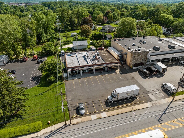 More Photos Of 513-519 Germantown Pike, Lafayette Hill Storefront For Lease