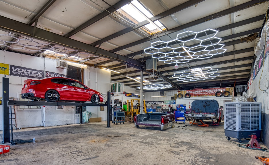 More Photos Of 3164 N Marks Ave, Fresno Warehouse For Sale
