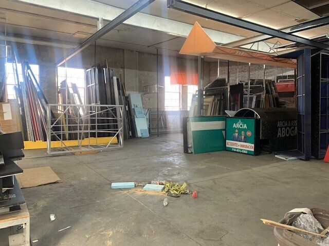 More Photos Of 33 Herriot St, Yonkers Warehouse For Sale