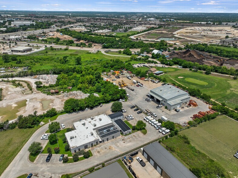More Photos Of 2336 Picadilly Dr, Round Rock Warehouse For Sale