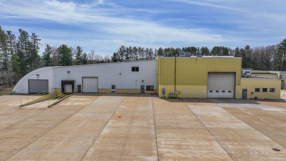 More Photos Of 301 W Military Rd, Rothschild Warehouse For Lease