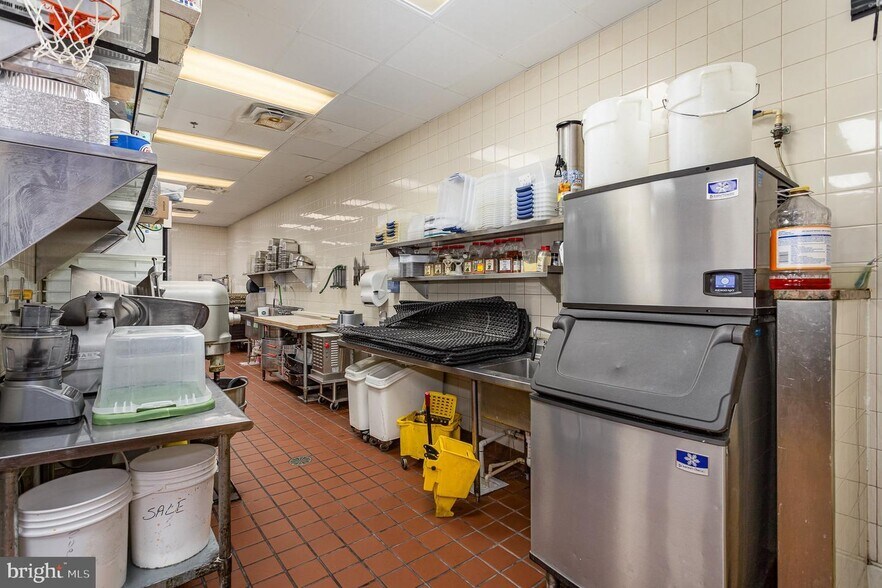 More Photos Of 132 W Main St, Westminster Restaurant For Sale