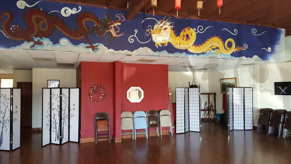 More Photos Of 22762 Aspan St, Lake Forest Storefront For Lease