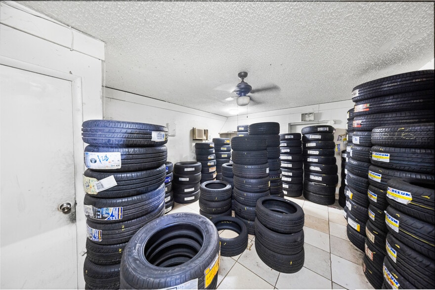 More Photos Of 11300 SW 208th Dr, Miami Service For Sale