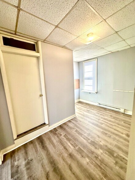 More Photos Of 862 Iron Ridge Rd, Spring Grove Apartments For Sale