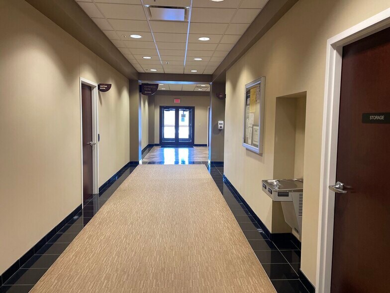 More Photos Of 1825 Commerce Center Blvd, Fairborn Medical For Lease