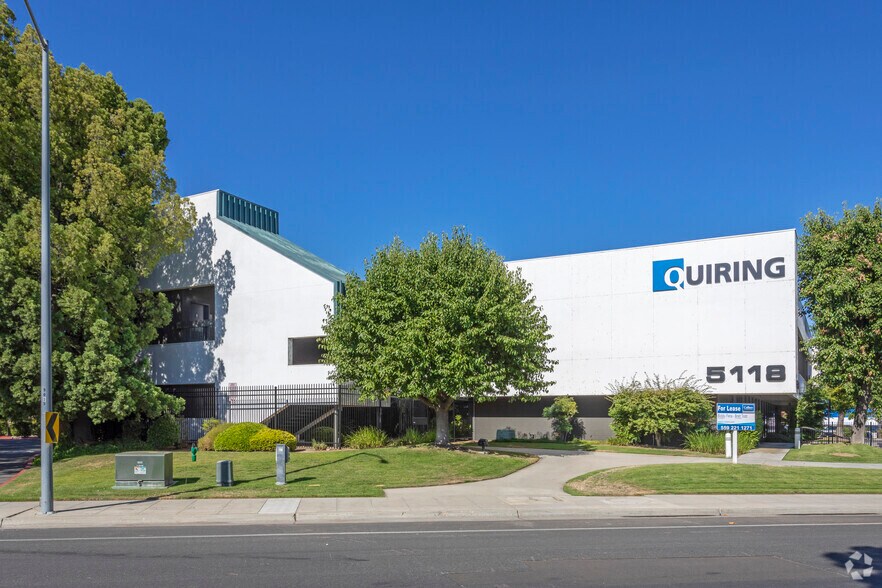 More Photos Of 5118 E Clinton Way, Fresno Office For Lease