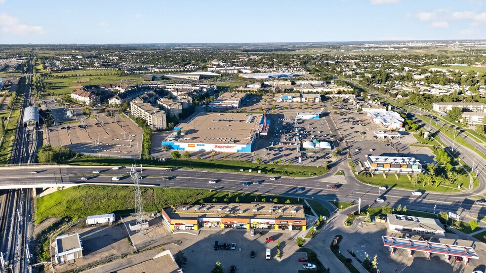 More Photos Of 13756 50th St NW, Edmonton General Retail For Lease