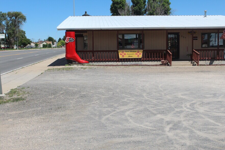 More Photos Of 1107 S 1st St, Clayton General Retail For Sale