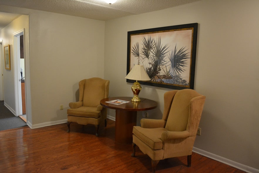 More Photos Of 3213 Executive Park Cir, Mobile Office For Sale
