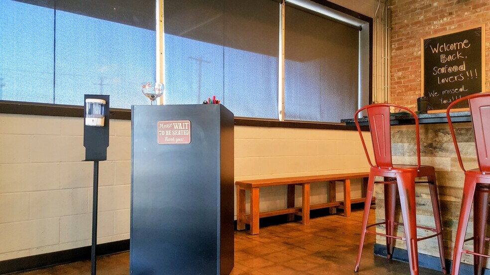 More Photos Of 15507 S Route 59, Plainfield Storefront Retail Office For Lease