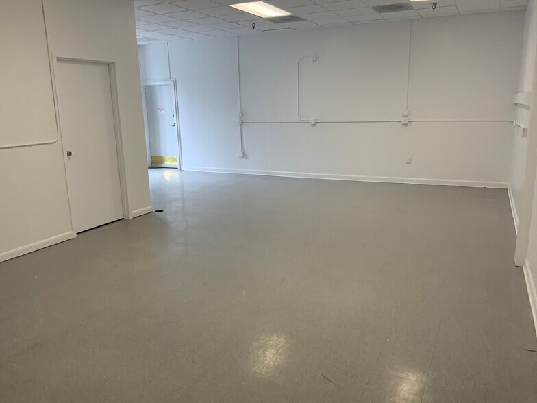 More Photos Of 482 State Farm Rd, Boone Self Storage For Lease