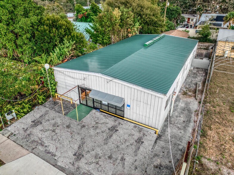 Primary Photo Of 408 N Ridgewood Dr, Sebring Freestanding For Lease