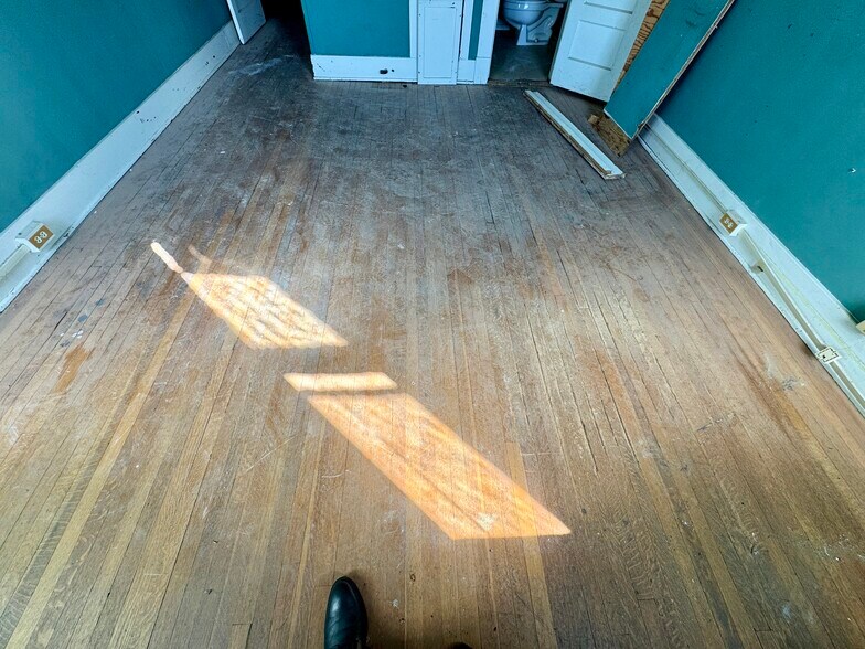 More Photos Of 158 E College Ave, Holly Springs Office For Sale