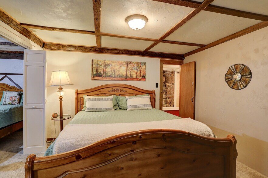 More Photos Of 468 Riverside Dr, Lyons Specialty For Sale