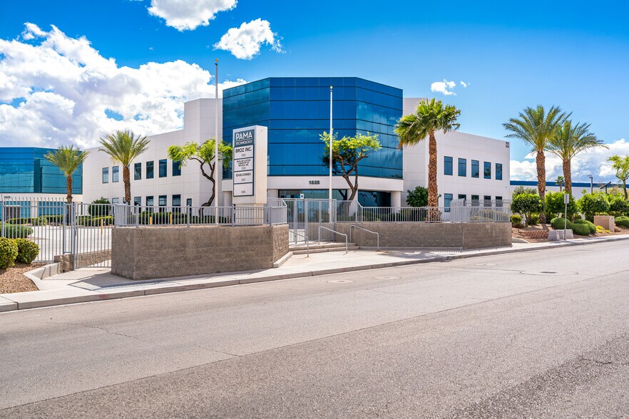 More Photos Of 1525 Pama Ln, Las Vegas Warehouse For Sale