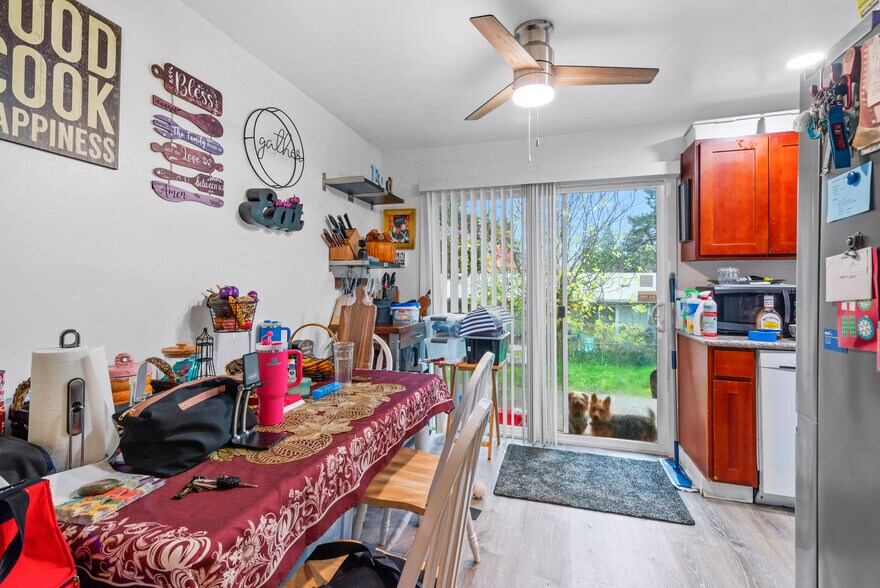 More Photos Of 15540 NE Couch St, Portland Apartments For Sale