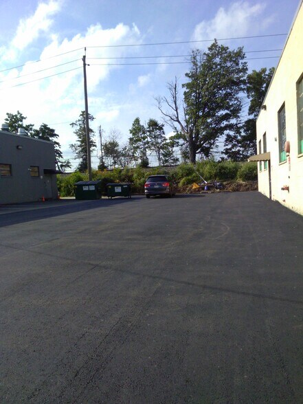 More Photos Of 1150 Sylvan St, Linden Warehouse For Sale