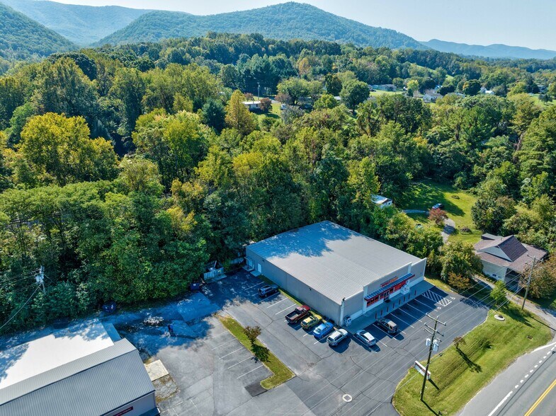 More Photos Of 19026 Main St, Buchanan Freestanding For Sale