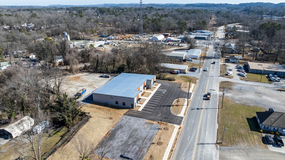 More Photos Of 220 John Davenport Dr NW, Rome Industrial For Lease