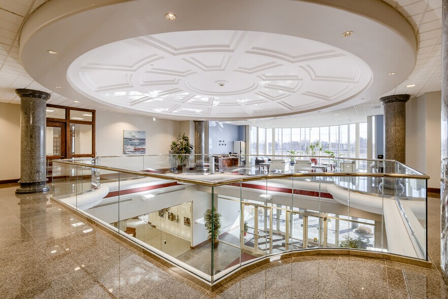 More Photos Of 15858 W Dodge Rd, Omaha Office For Lease