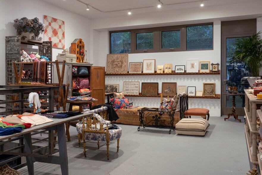 More Photos Of 118 E 1st St, New York Apartments For Sale