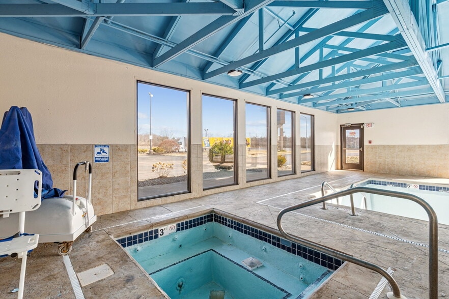 More Photos Of 5335 Broadmoor Cir NW, Canton Hotel For Sale