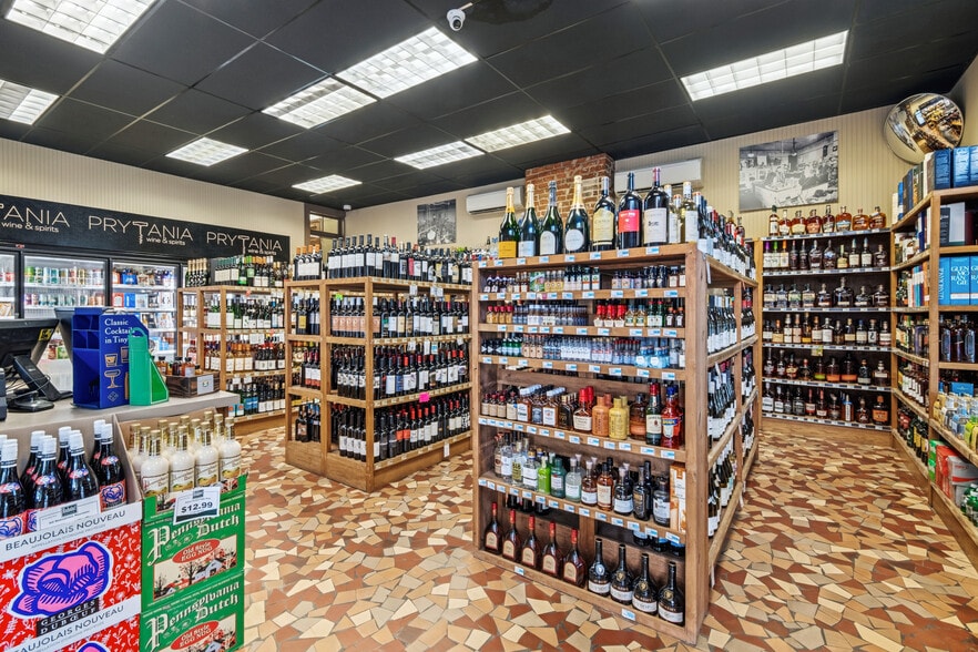 More Photos Of 1300 Arabella St, New Orleans Storefront Retail Residential For Sale