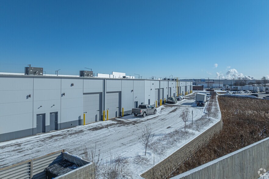 More Photos Of 1414-1440 Bolingbrook Dr, Romeoville Industrial For Sale