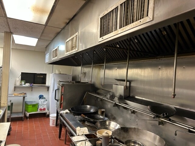 More Photos Of 1022 4th St SE, Saint Cloud Storefront For Lease