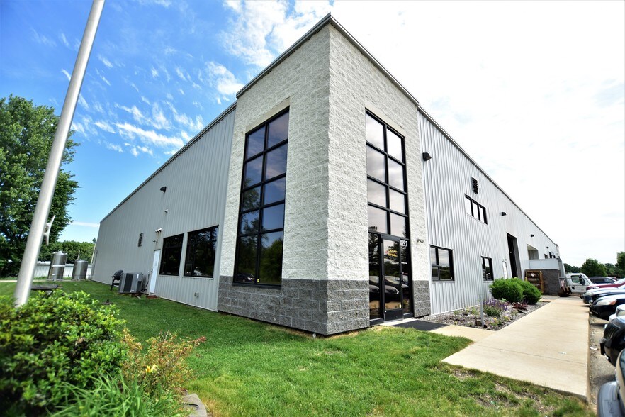 More Photos Of 8167-8197 Clyde Park Ave, Byron Center Warehouse For Lease